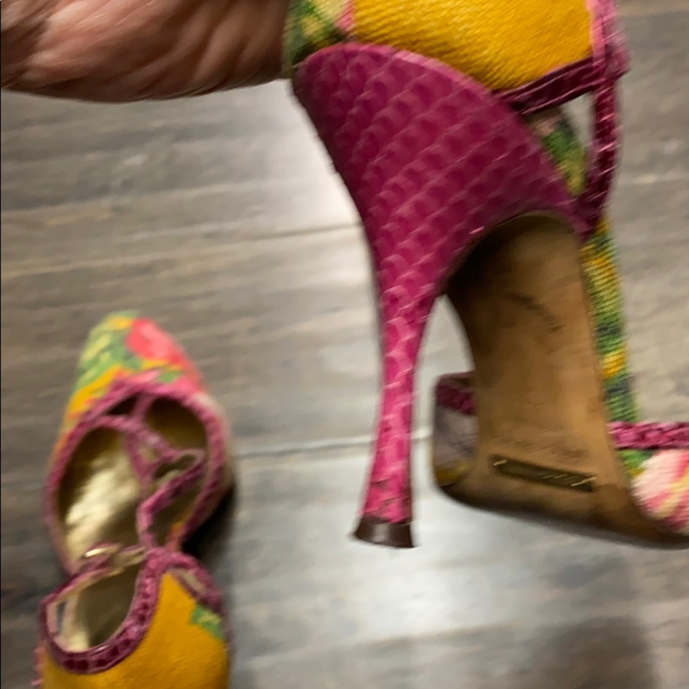 Dolce and Gabbana Floral heels - Picture 10 of 12